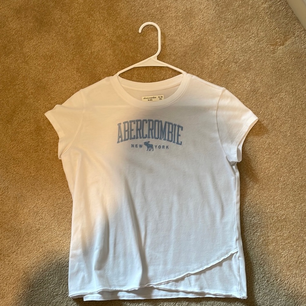 Cute white Abercrombie shirt